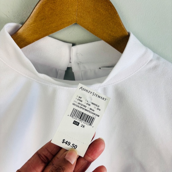 Ashley Stewart Curvy Girl Mock Neck Crop NWT Size 2X - Picture 2 of 3